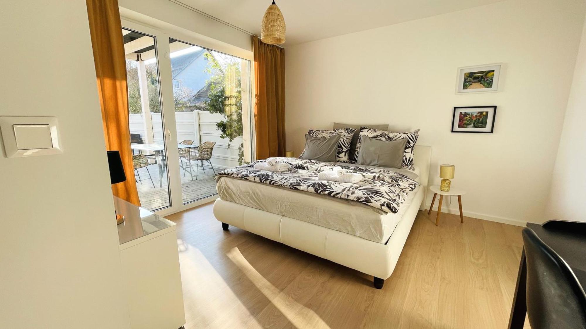 House Flow, 3 Room With Terrace, Free 2 Parking บราติสลาวา ภายนอก รูปภาพ