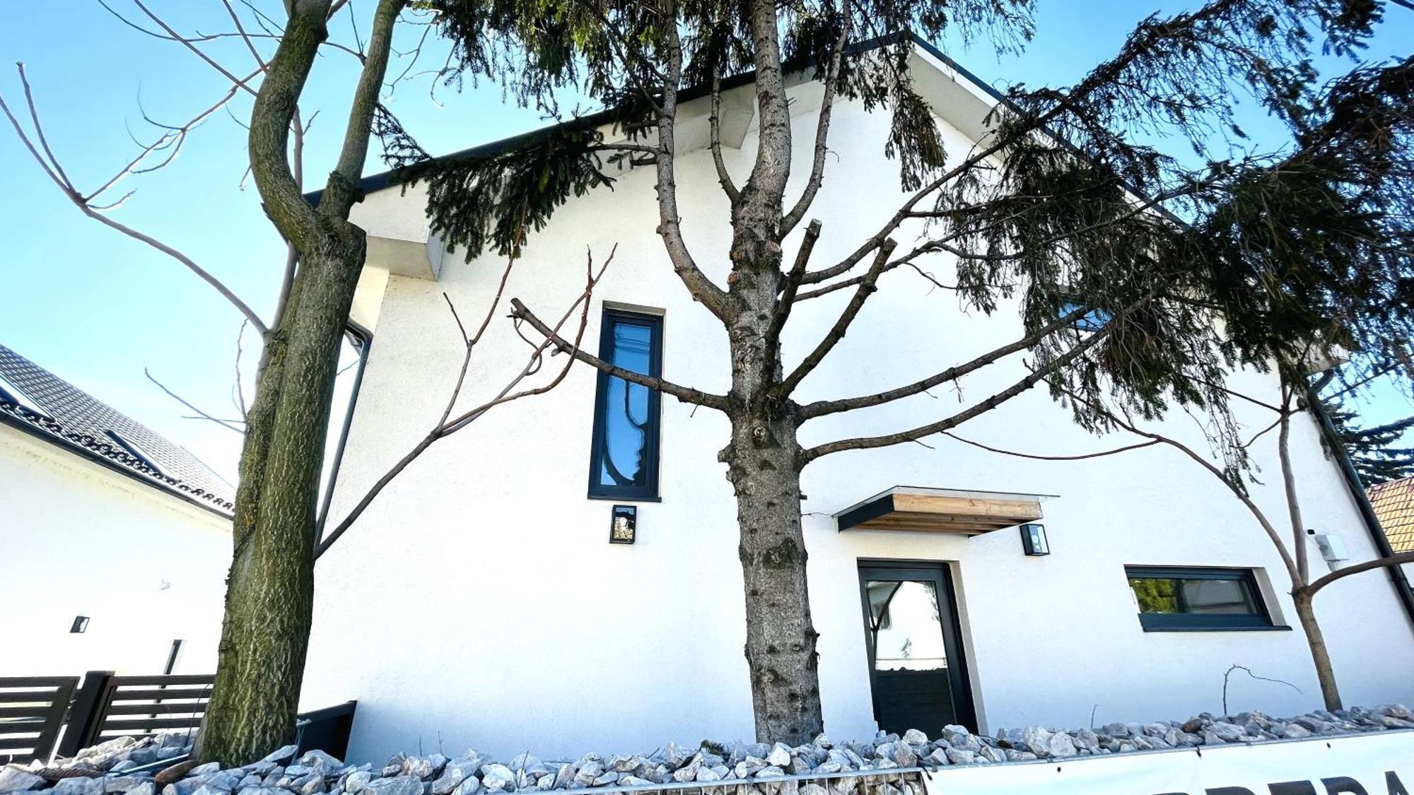 House Flow, 3 Room With Terrace, Free 2 Parking บราติสลาวา ภายนอก รูปภาพ