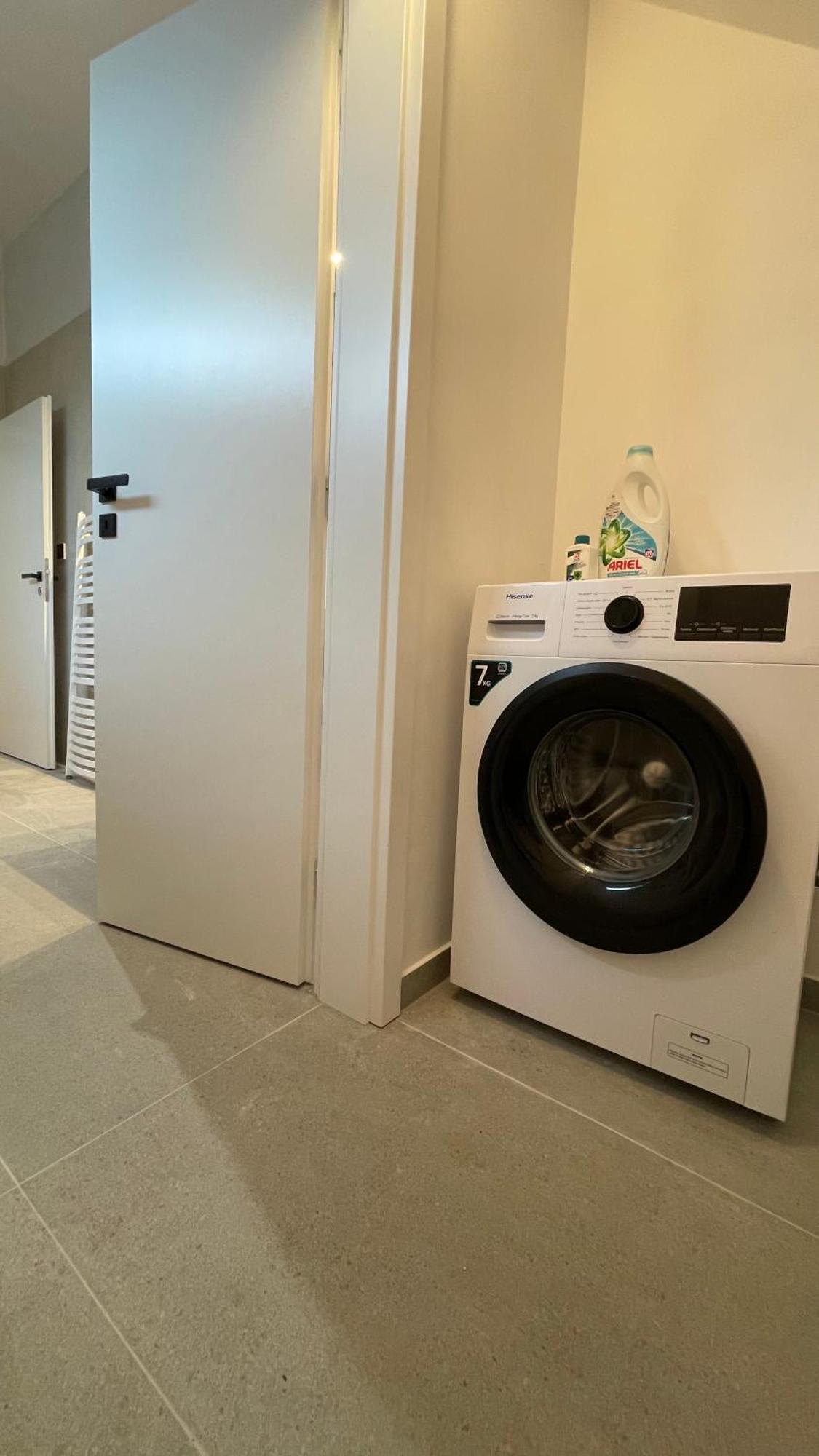 House Flow, 3 Room With Terrace, Free 2 Parking บราติสลาวา ภายนอก รูปภาพ