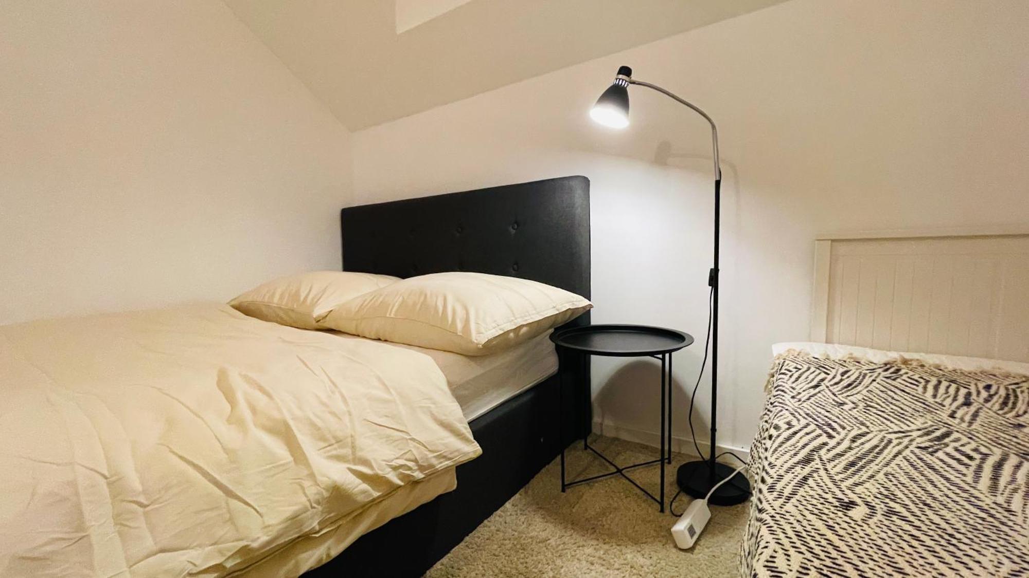 House Flow, 3 Room With Terrace, Free 2 Parking บราติสลาวา ภายนอก รูปภาพ