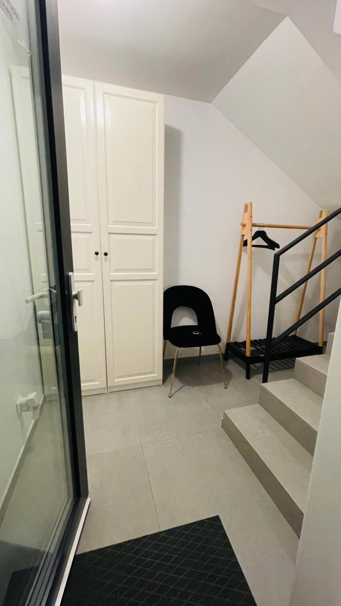 House Flow, 3 Room With Terrace, Free 2 Parking บราติสลาวา ภายนอก รูปภาพ