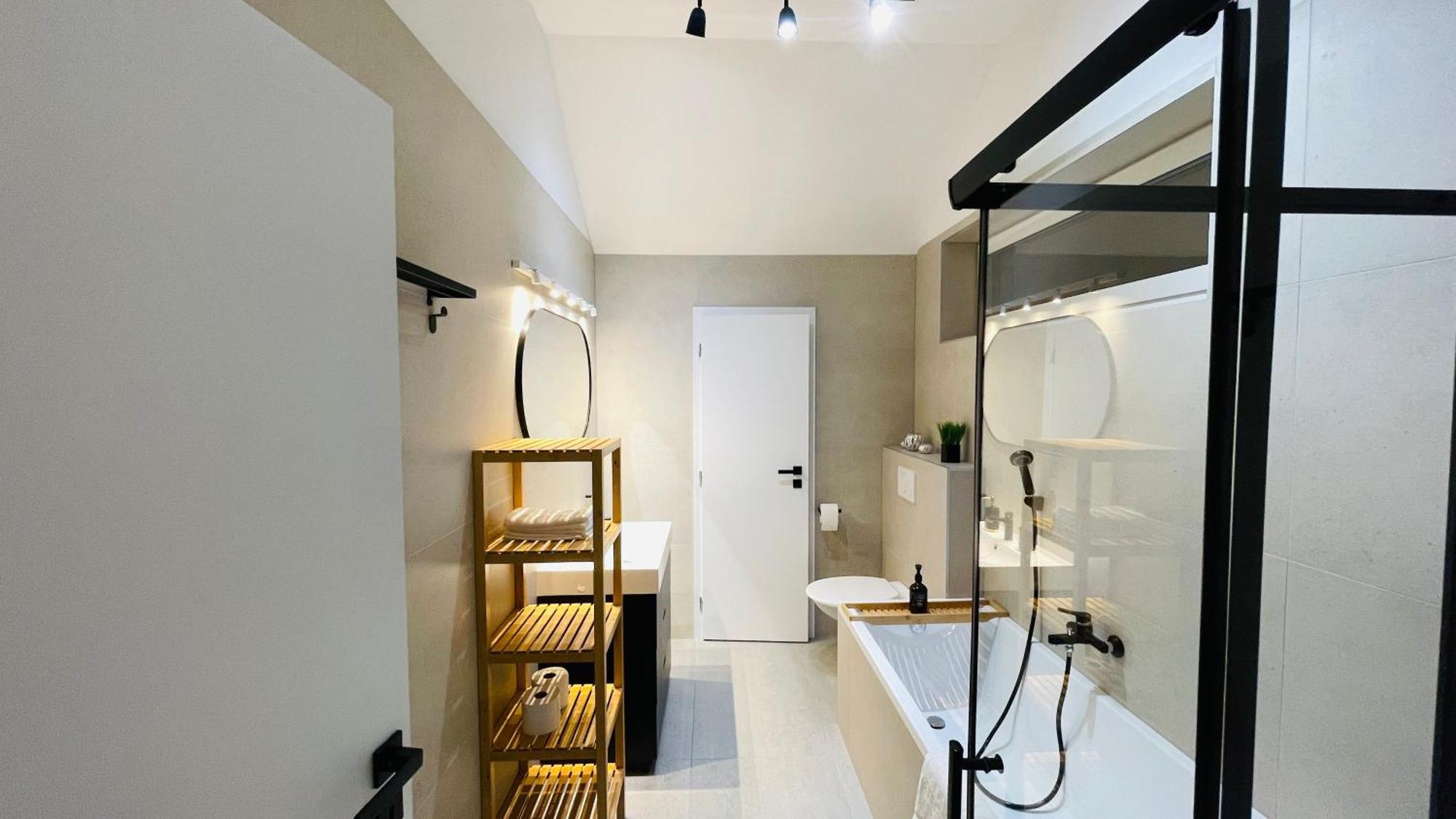 House Flow, 3 Room With Terrace, Free 2 Parking บราติสลาวา ภายนอก รูปภาพ