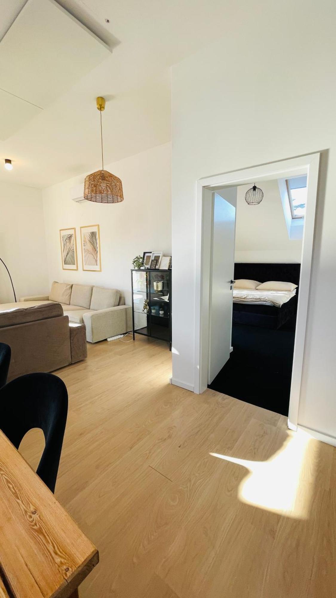House Flow, 3 Room With Terrace, Free 2 Parking บราติสลาวา ภายนอก รูปภาพ