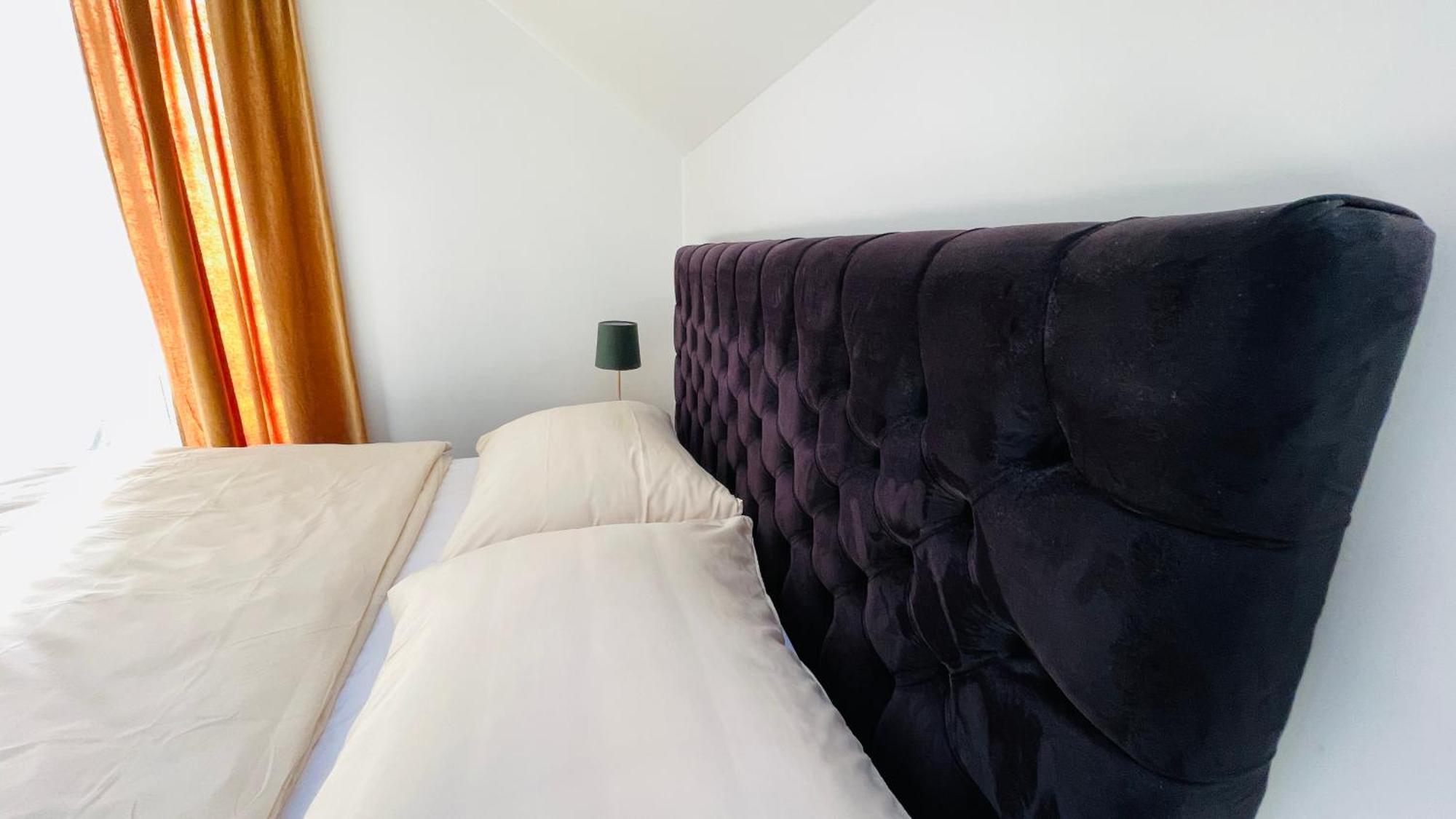 House Flow, 3 Room With Terrace, Free 2 Parking บราติสลาวา ภายนอก รูปภาพ