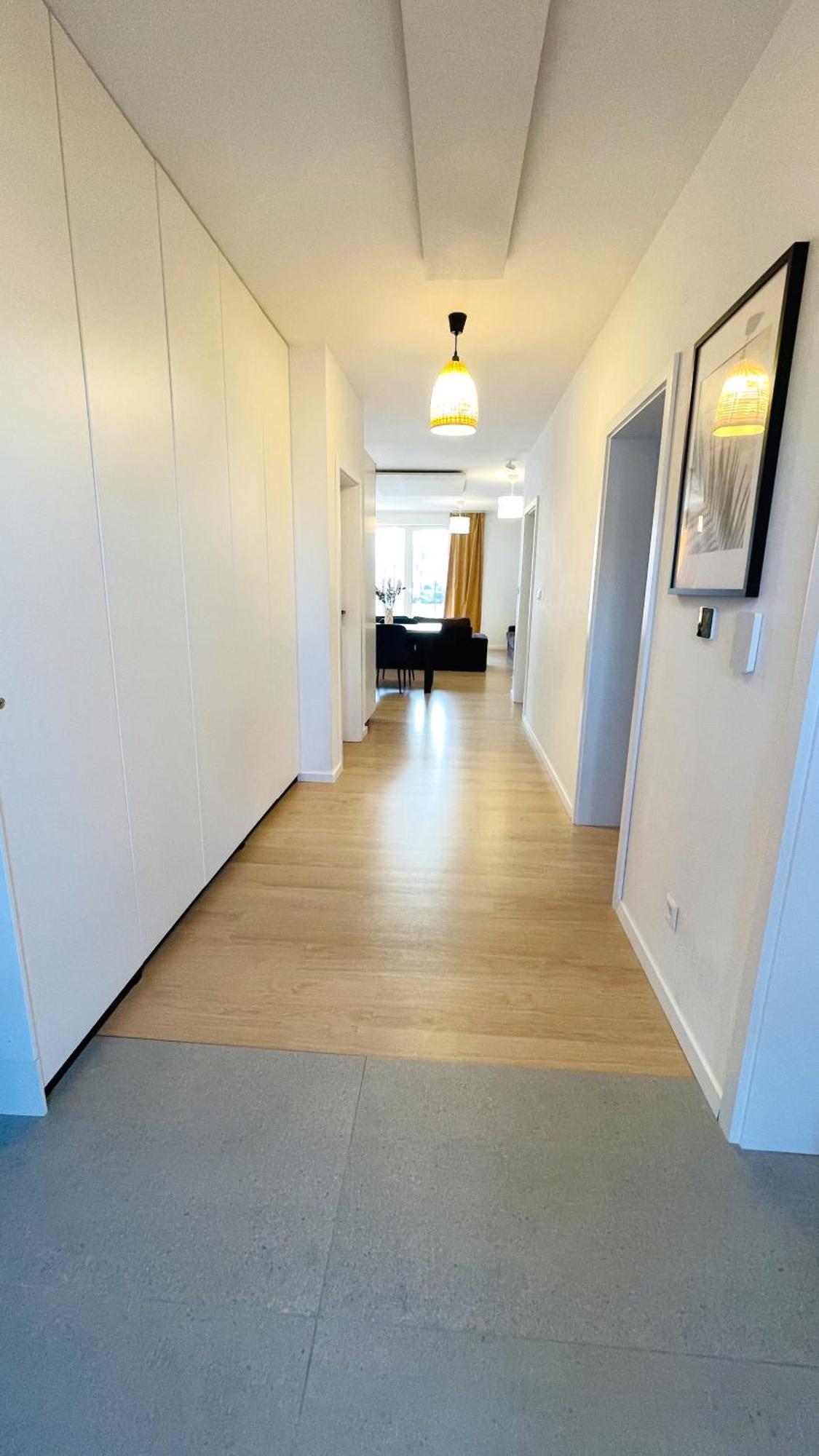 House Flow, 3 Room With Terrace, Free 2 Parking บราติสลาวา ภายนอก รูปภาพ