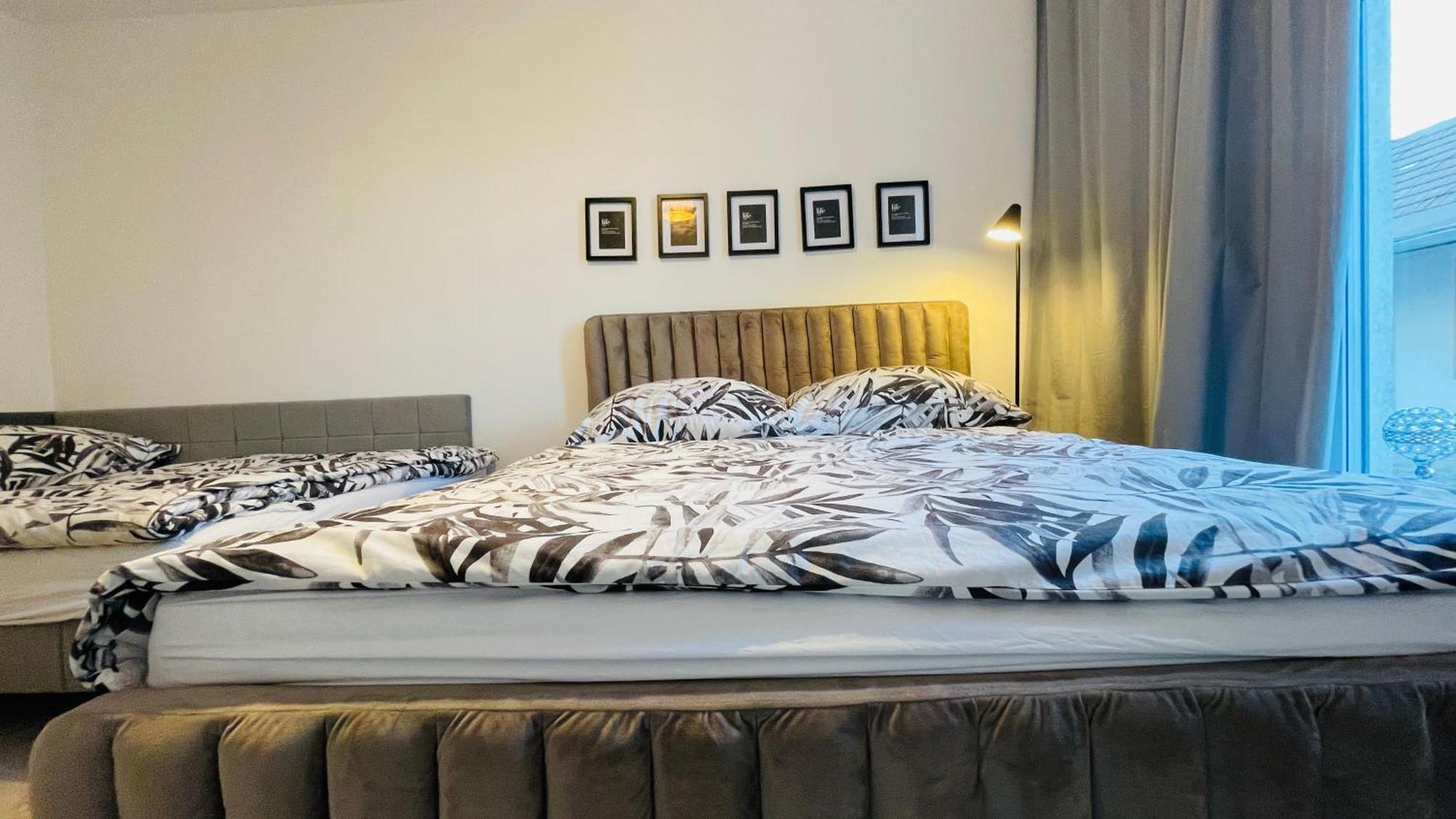 House Flow, 3 Room With Terrace, Free 2 Parking บราติสลาวา ภายนอก รูปภาพ